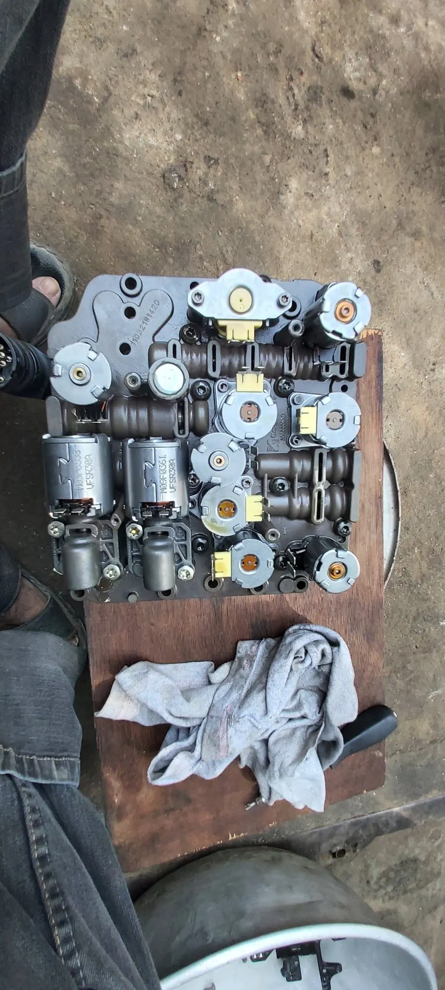 Transmission mechatronic unit with shift solenoids on the bench